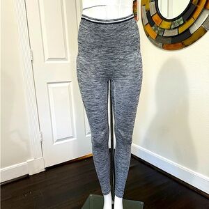 LNDR gray merled gradient substantial leggings, anti-camel toe, anti-VPL sz S-M